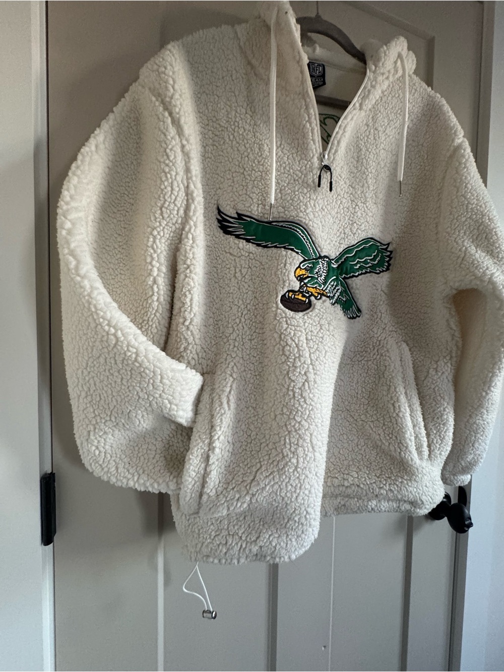 Aeropostale NFL Cream Teddy Philadelphia Eagles Warm Sherpa Hoodie - Picture 5 of 6